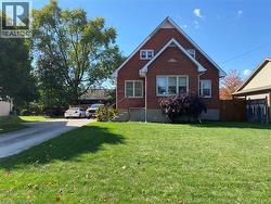 66 ROWANWOOD Avenue Brantford, ON N3S 7C6