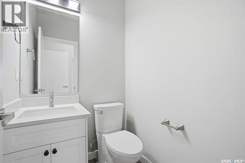 203 Sharma Lane, Saskatoon, SK - Indoor Photo Showing Bathroom