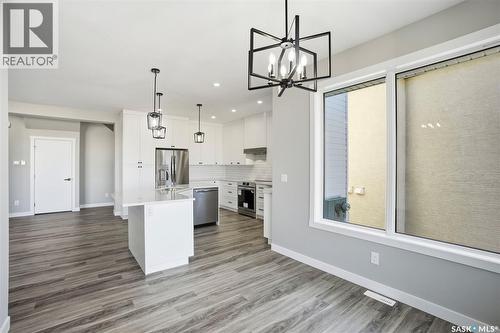 203 Sharma Lane, Saskatoon, SK - Indoor Photo Showing Kitchen With Upgraded Kitchen