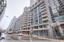 708 - 270 WELLINGTON STREET W Toronto, ON M5V 3P5