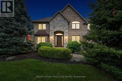 38 DAYMOND DRIVE Puslinch, ON N1H 6H9