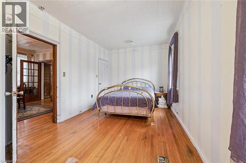 16 Rich Avenue, Cambridge, ON - Indoor Photo Showing Bedroom