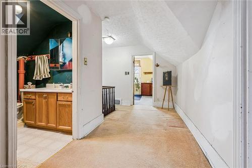 16 Rich Avenue, Cambridge, ON - Indoor Photo Showing Other Room