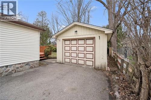 16 Rich Avenue, Cambridge, ON - Outdoor