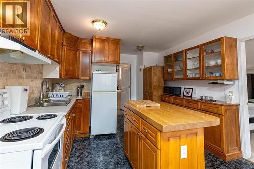 3009 Solomon Way, Terrace, BC - Indoor Photo Showing Kitchen With Double Sink