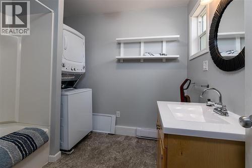 3009 Solomon Way, Terrace, BC - Indoor Photo Showing Laundry Room