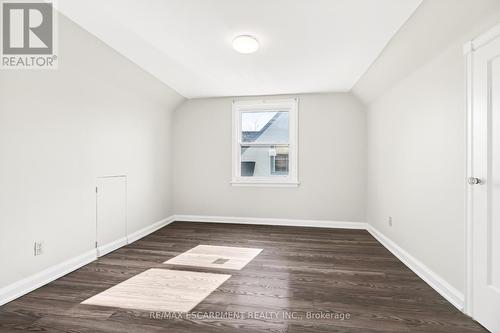 269 Queensdale Avenue E, Hamilton, ON - Indoor Photo Showing Other Room