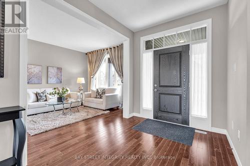 566 Bradwell Chase, London North, ON - Indoor Photo Showing Living Room With Fireplace