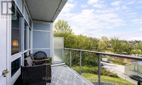 513 - 8302 Islington Avenue, Vaughan, ON - Outdoor With Exterior