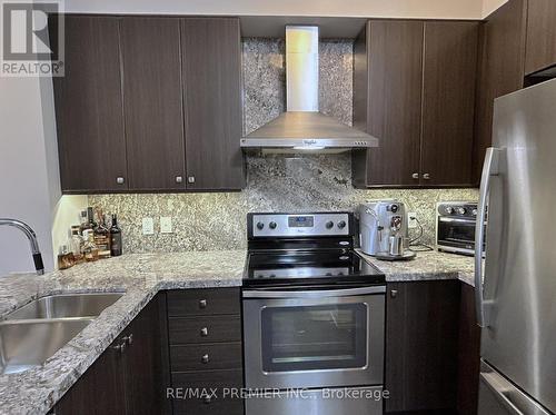 513 - 8302 Islington Avenue, Vaughan, ON - Indoor Photo Showing Kitchen With Stainless Steel Kitchen With Double Sink With Upgraded Kitchen