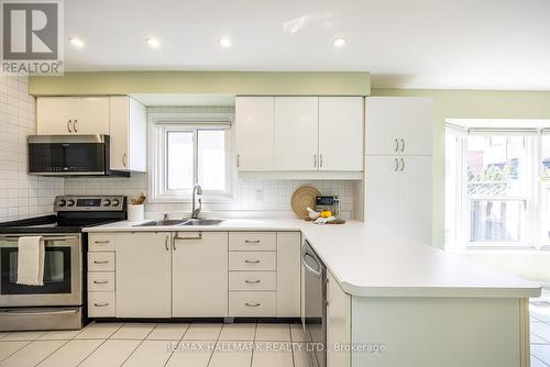 85 Colvin Crescent, Vaughan, ON - Indoor Photo Showing Kitchen With Double Sink