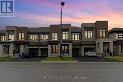 22 HEWISON AVENUE Richmond Hill, ON L4S 0J1