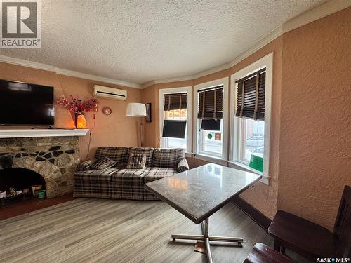 2416 14Th Avenue, Regina, SK 