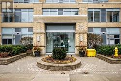 315 - 701 SHEPPARD AVENUE W Toronto, ON M3H 0B2