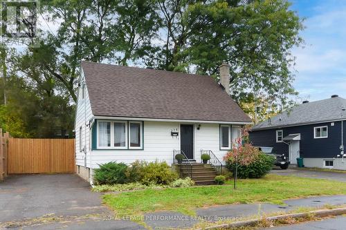 274 QUEEN MARY STREET  Ottawa, ON K1K 1X2