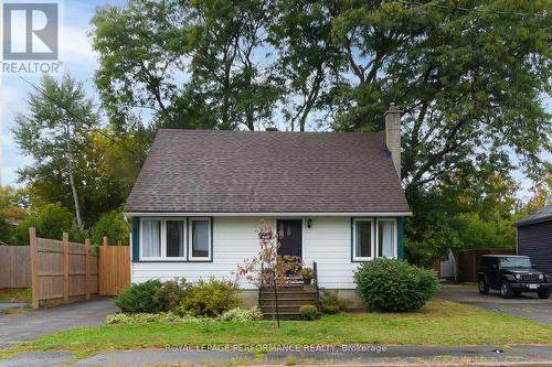 274 Queen Mary Street, Ottawa, ON - Outdoor