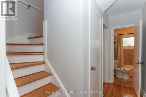 274 Queen Mary Street, Ottawa, ON - Indoor Photo Showing Other Room