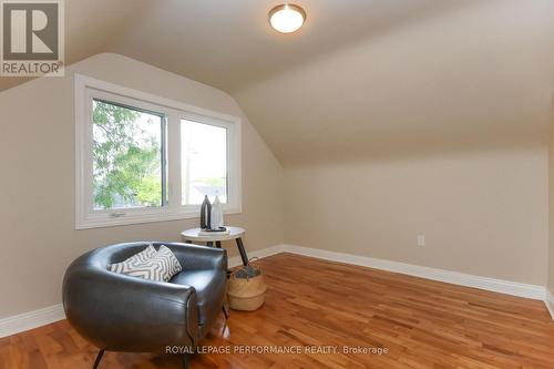 274 Queen Mary Street, Ottawa, ON - Indoor Photo Showing Other Room