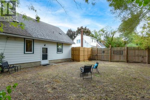 274 Queen Mary Street, Ottawa, ON - Outdoor