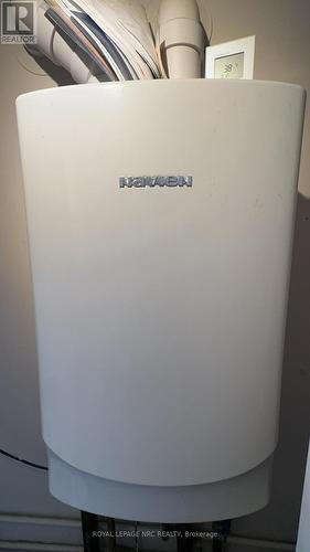 10 Thorold Road, Welland (N. Welland), ON - Indoor Photo Showing Other Room
