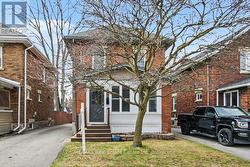 598 WOOLWICH STREET Guelph (Exhibition Park), ON N1H 3Y2