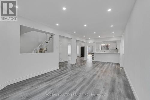 168 Fusilier Drive, Hamilton, ON - Indoor Photo Showing Other Room