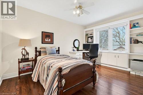 2153 Paisley Avenue, Burlington, ON - Indoor Photo Showing Bedroom