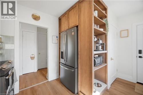 117 Norfolk Avenue, Cambridge, ON - Indoor Photo Showing Kitchen