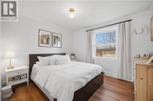 117 Norfolk Avenue, Cambridge, ON - Indoor Photo Showing Bedroom