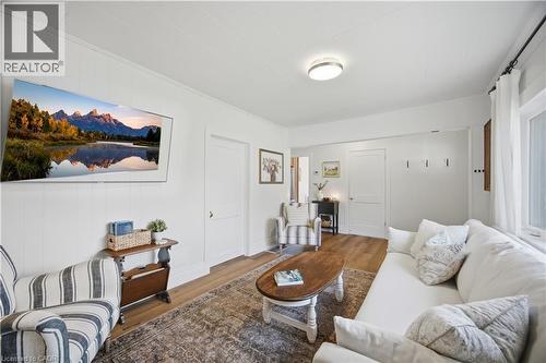 117 Norfolk Avenue, Cambridge, ON - Indoor Photo Showing Living Room