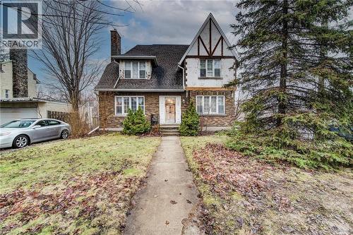 71 MARGARET Avenue  Kitchener, ON N2H 4H3