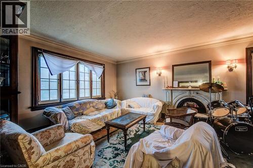 71 Margaret Avenue, Kitchener, ON - Indoor Photo Showing Living Room