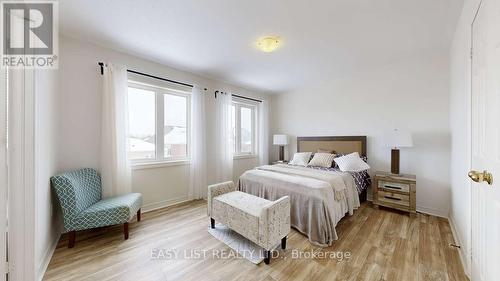 42 Foxberry Road, East Gwillimbury, ON - Indoor Photo Showing Bedroom