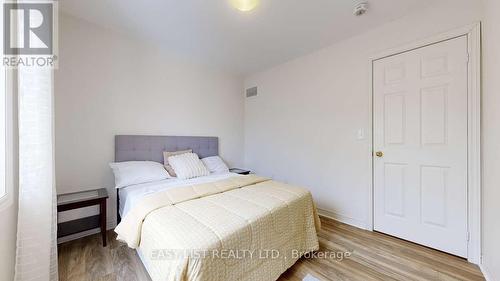 42 Foxberry Road, East Gwillimbury, ON - Indoor Photo Showing Bedroom