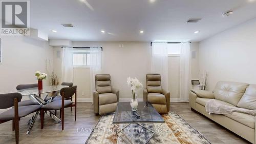 42 Foxberry Road, East Gwillimbury, ON - Indoor