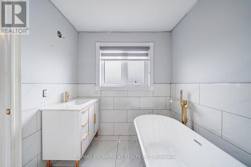 84 Andriana Crescent, Markham, ON - Indoor Photo Showing Bathroom