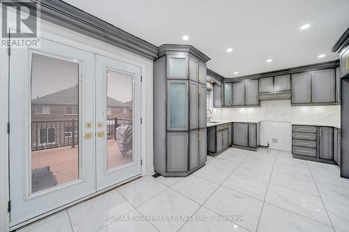 84 Andriana Crescent, Markham, ON - Indoor Photo Showing Kitchen