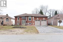 7 BUSH CRESCENT Wasaga Beach, ON L9Z 1M3