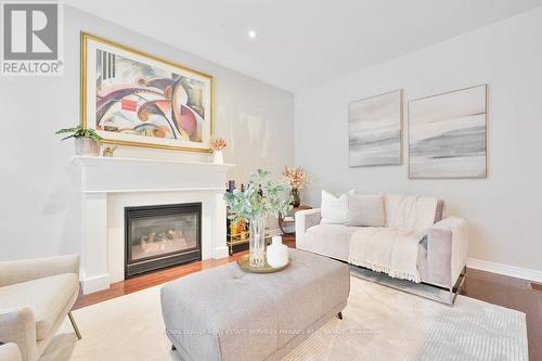 1025 Shaw Drive, Mississauga, ON - Indoor Photo Showing Living Room With Fireplace