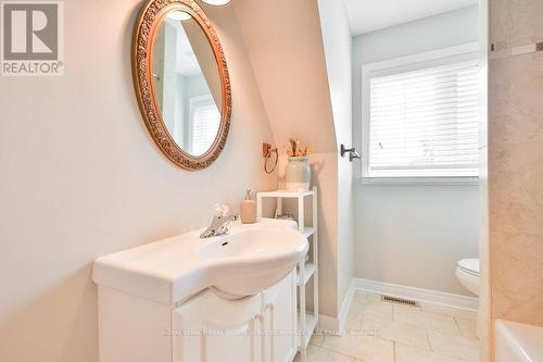 1025 Shaw Drive, Mississauga, ON - Indoor Photo Showing Bathroom