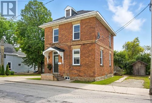 22 ISABELLA STREET  Perth, ON K7H 2W8
