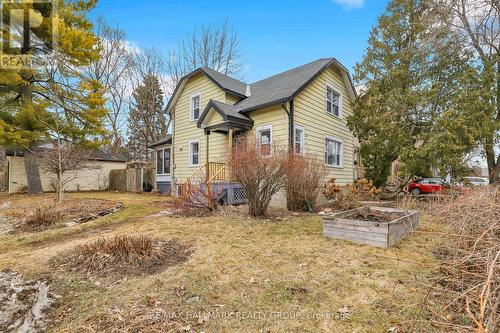 105 QUEEN MARY STREET  Ottawa, ON K1K 1X4