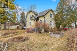 105 QUEEN MARY STREET  Ottawa, ON K1K 1X4