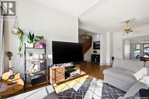 2231 Cameron Street, Regina, SK - Indoor Photo Showing Living Room