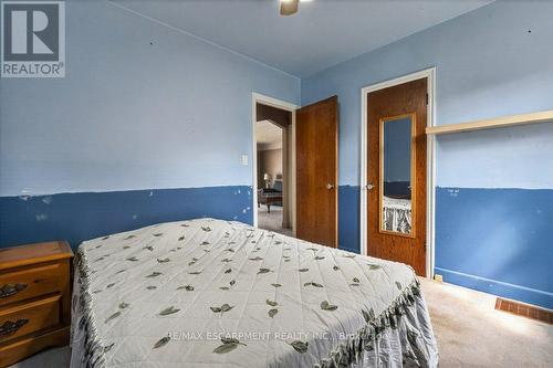 69 West 4Th Street, Hamilton, ON - Indoor Photo Showing Bedroom