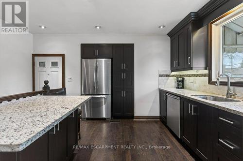 69 West 4Th Street, Hamilton, ON - Indoor Photo Showing Kitchen With Upgraded Kitchen