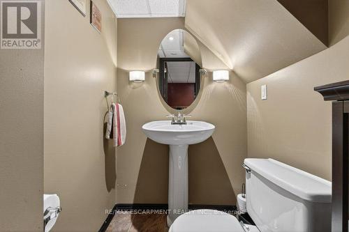 69 West 4Th Street, Hamilton, ON - Indoor Photo Showing Bathroom