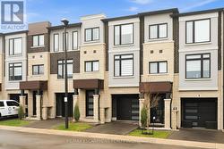 7 CADWELL LANE  Hamilton, ON L9C 0E7