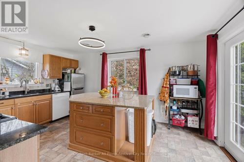 13 Ravine Park Road S, Goderich (Goderich (Town)), ON - Indoor Photo Showing Kitchen