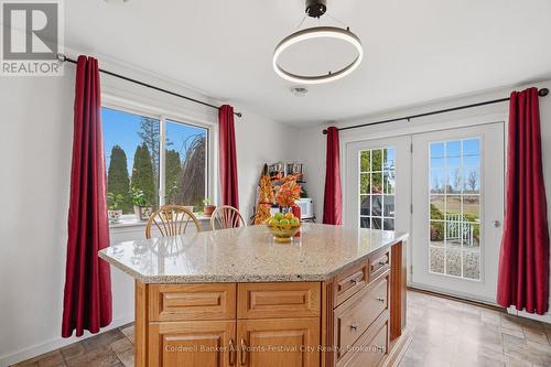 Large quartz island, walkout to patio - 13 Ravine Park Road S, Goderich (Goderich (Town)), ON - Indoor